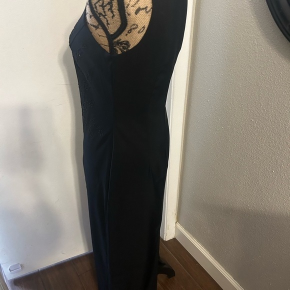 🖤 Long Black Formal/Prom Dress w/Embellishments final markdown - Picture 8 of 9